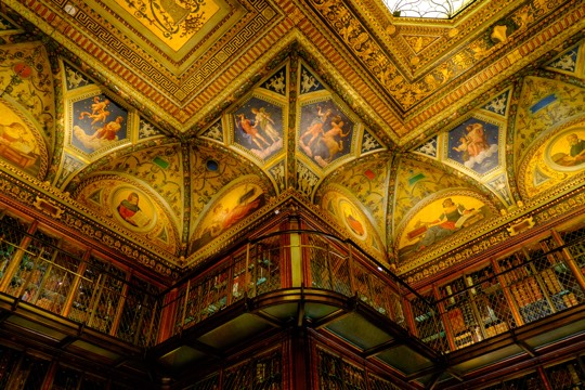 The decoration in J.P. Morgan’s library